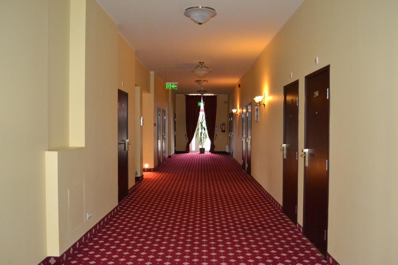 Отель Hotel Metsis Валга-16